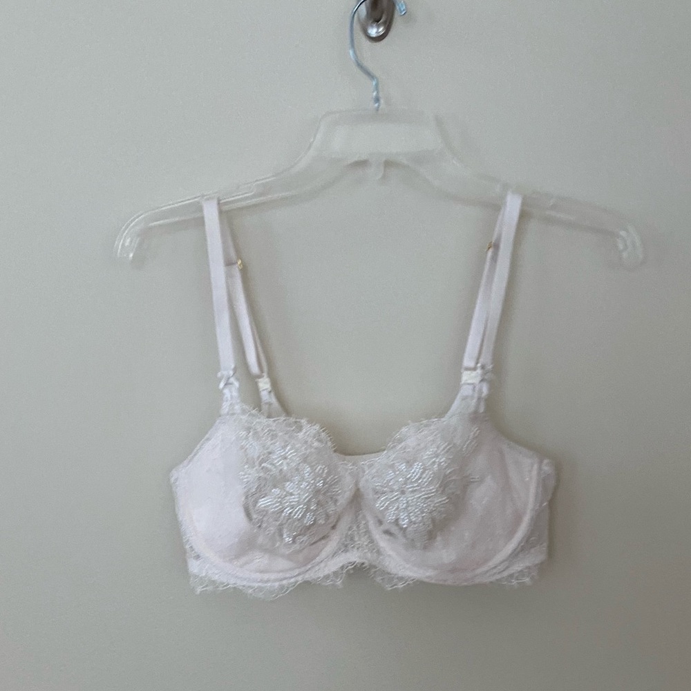 Victoria Secrets bra